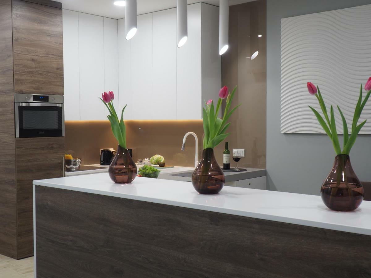 Luxury Miedzyborska 8b * Varsovia