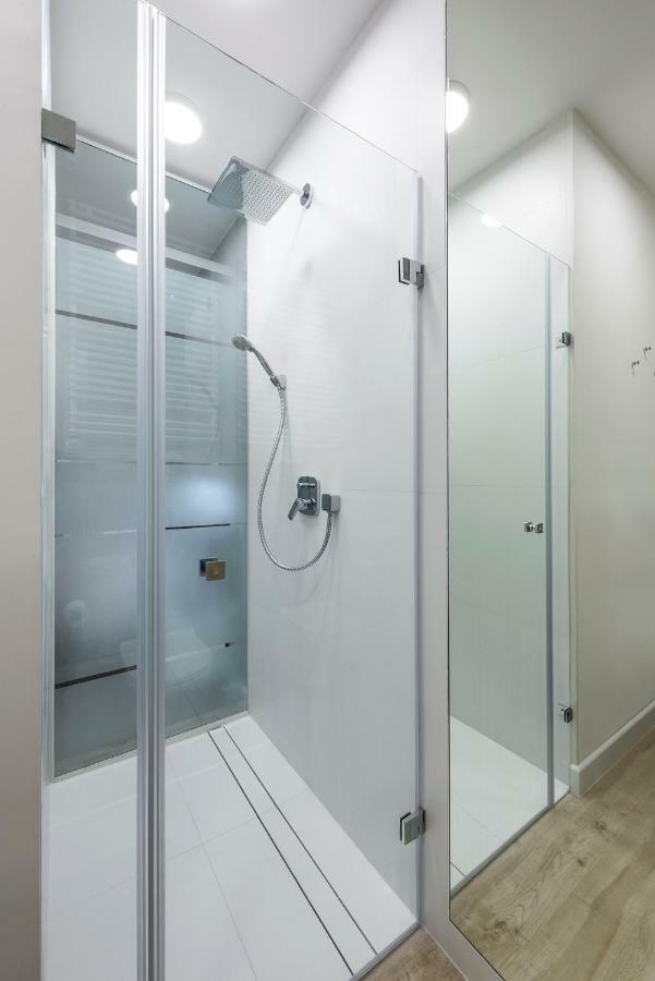 Apartment Luxury Miedzyborska 8b Warschau